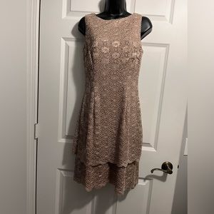 GORGEOUS ALEX EVENINGS GOLD LACE BEADED COCKTAIL DRESS